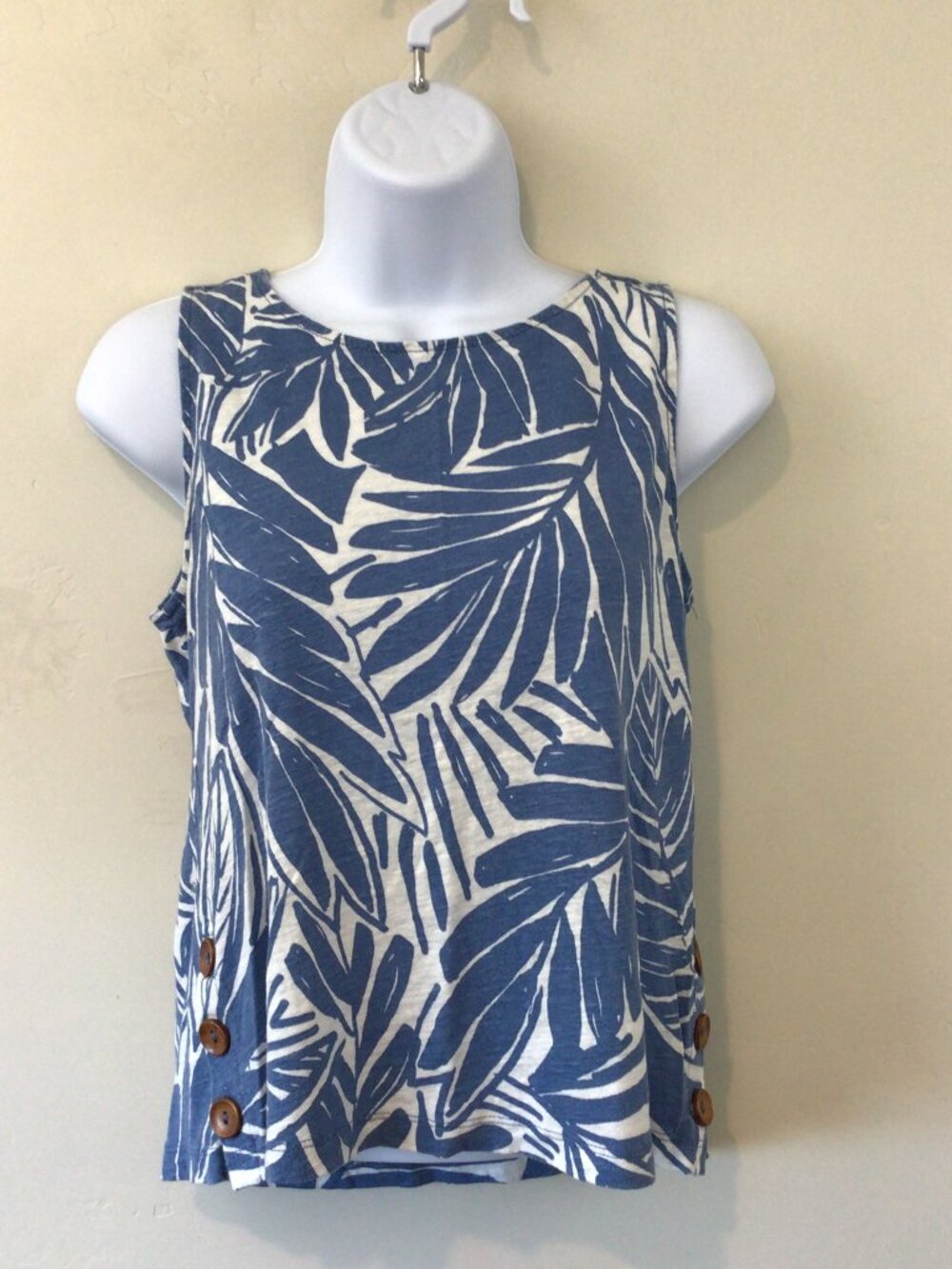 C&C California Blue White Plant Print Linen Blend Sleeveless Shirt Size S